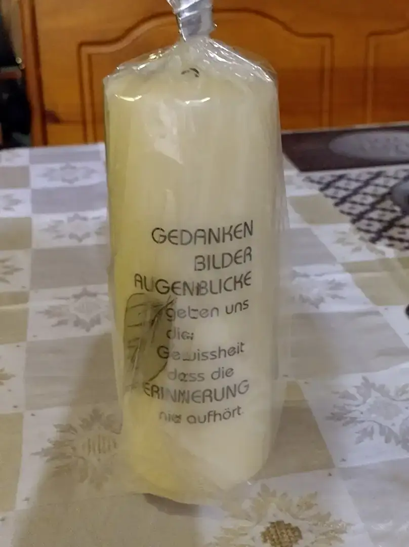 Kerze Mutti 20251216